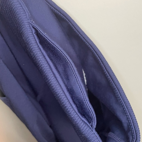 Lilly Pulitzer UPF 50+ Luxletic 24” Weekender Leggings - Picture 15 of 15